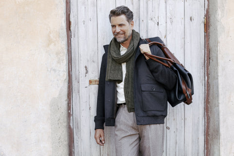 CASUAL AND CLASSIC STYLE