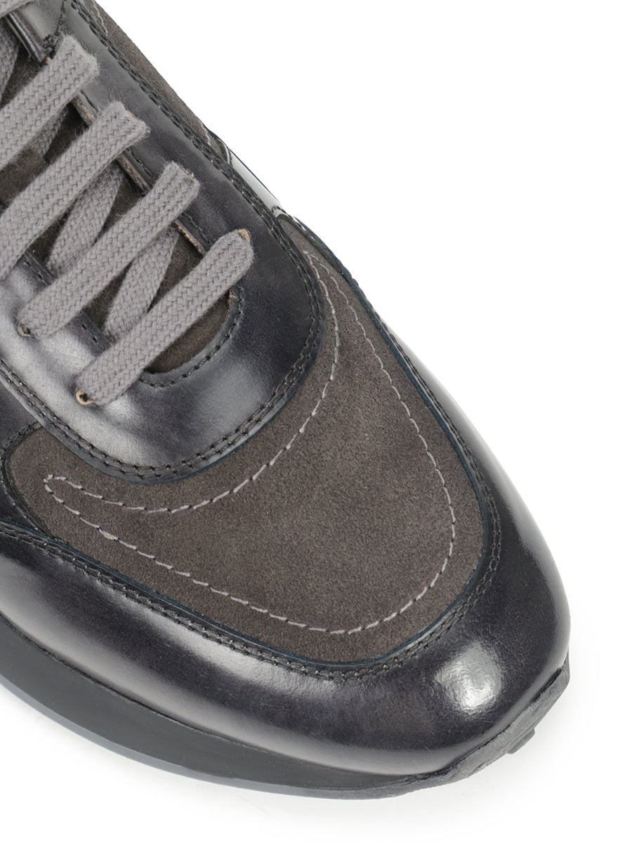 Leather sneakers