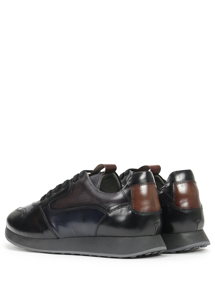 Leather sneakers