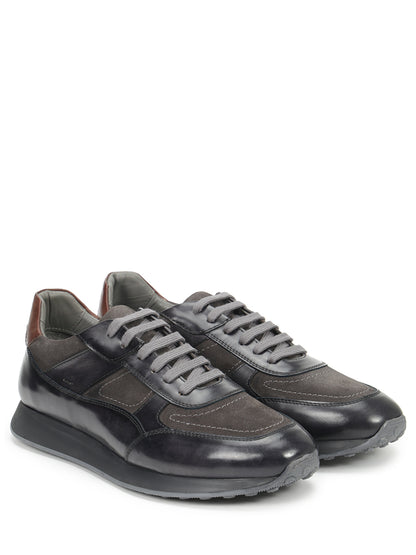 Leather sneakers
