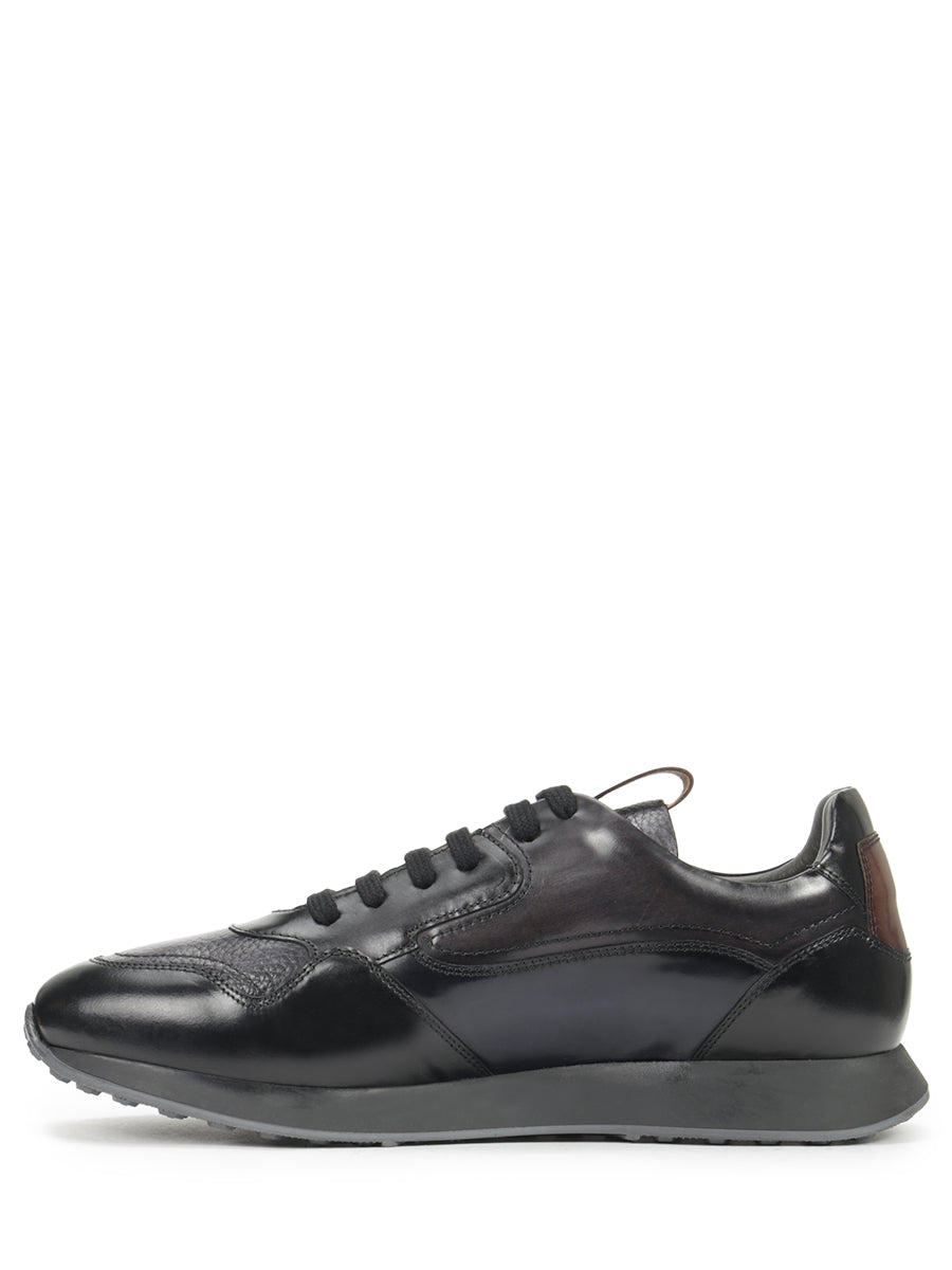 Leather sneakers